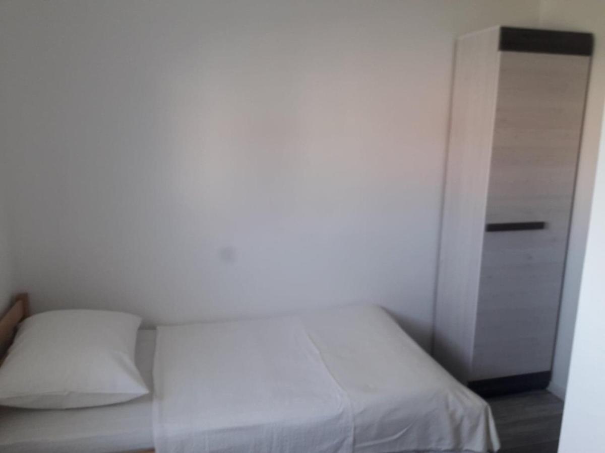 Apartman Sandra Vodice Exterior foto