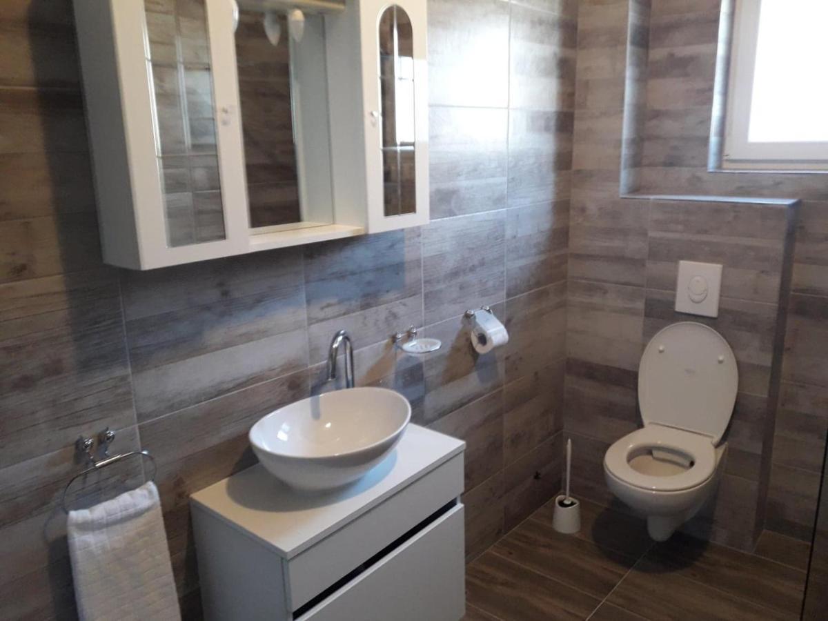 Apartman Sandra Vodice Exterior foto
