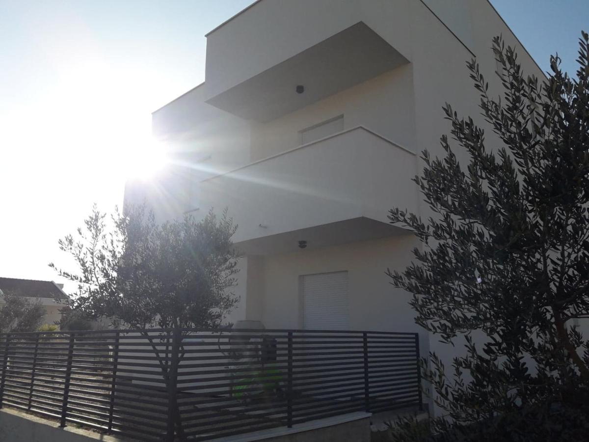 Apartman Sandra Vodice Exterior foto