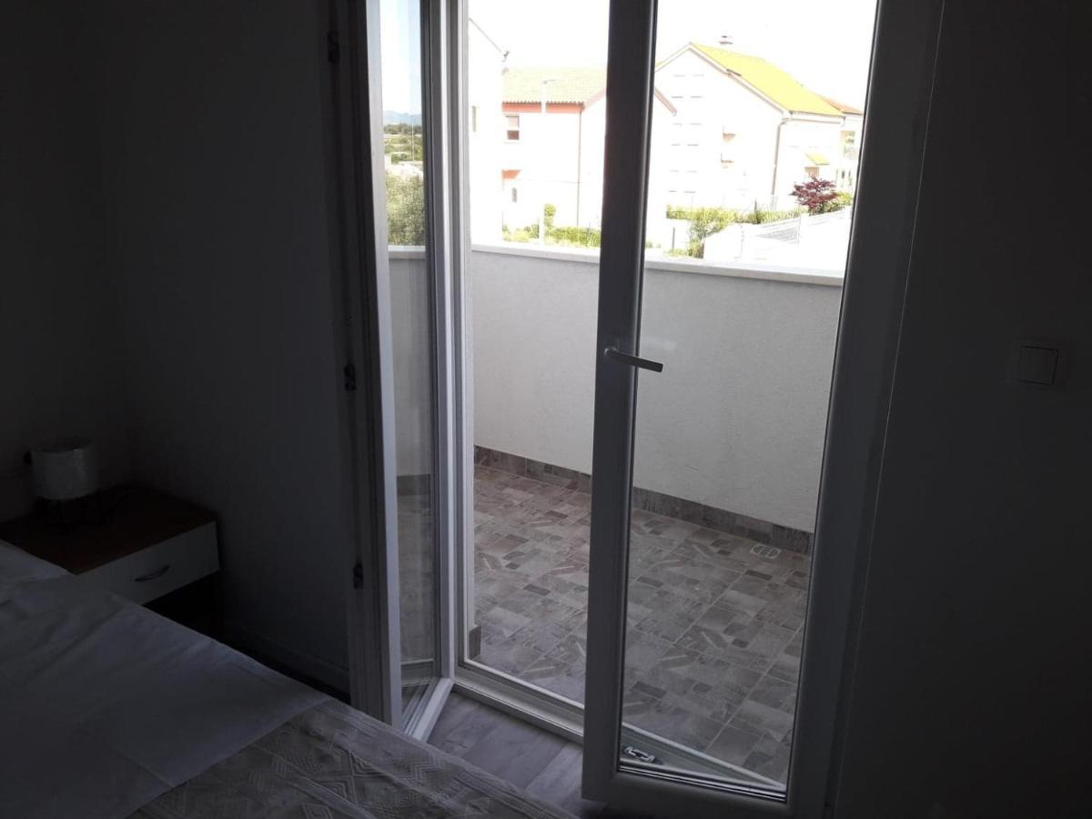 Apartman Sandra Vodice Exterior foto