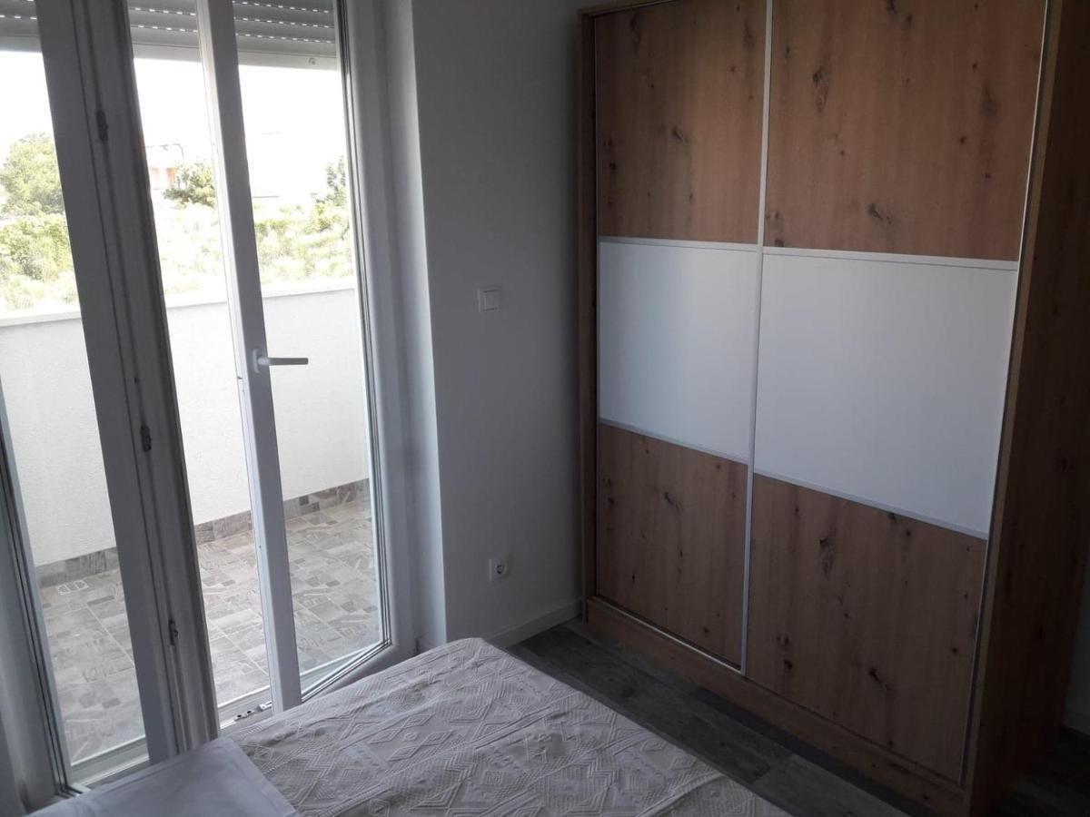 Apartman Sandra Vodice Exterior foto