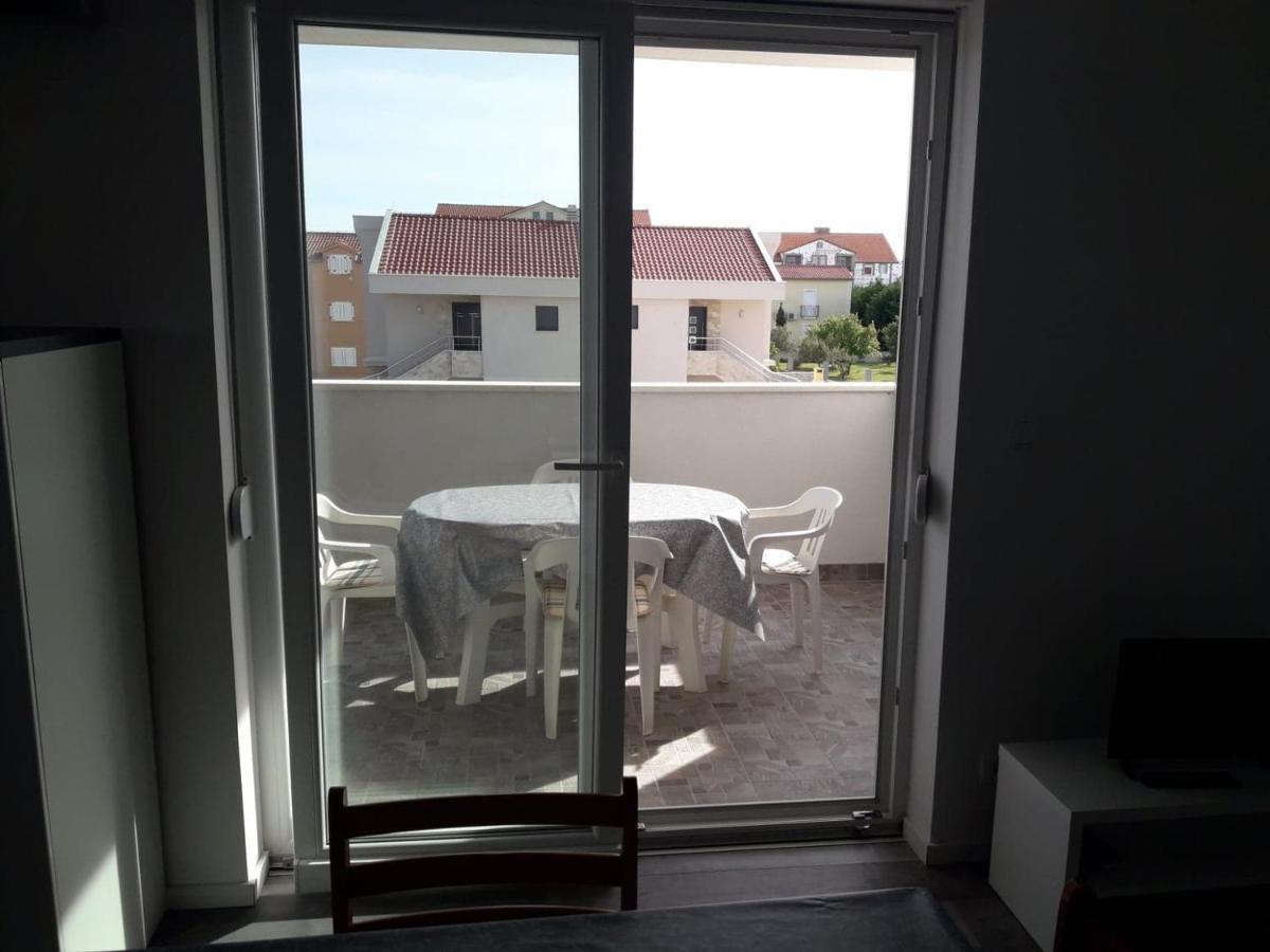 Apartman Sandra Vodice Exterior foto